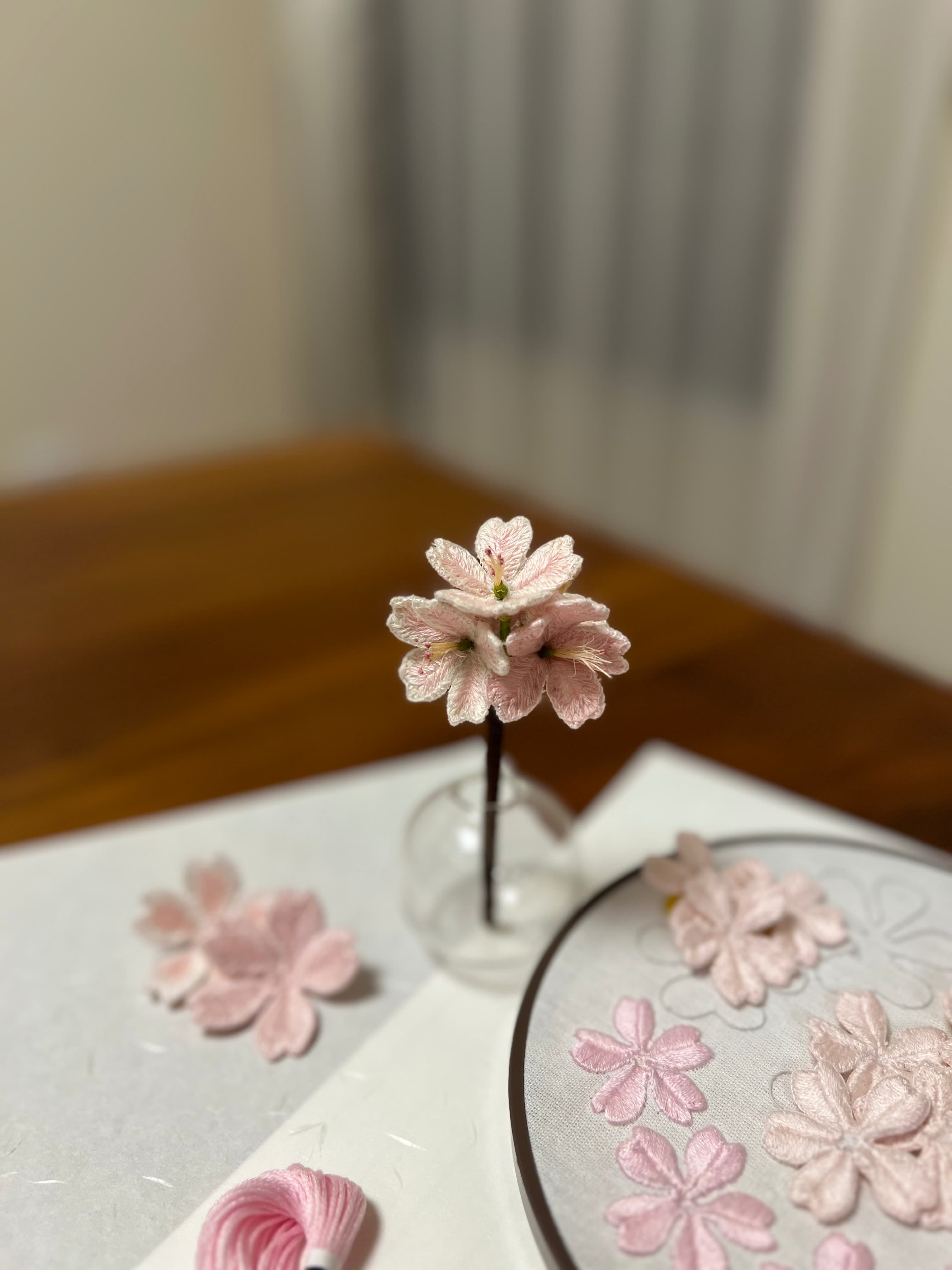 桜の立体刺繍